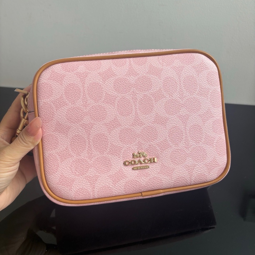 Coach Pink Crossbody Bag Shoulder Bag - Picture 3 of 7